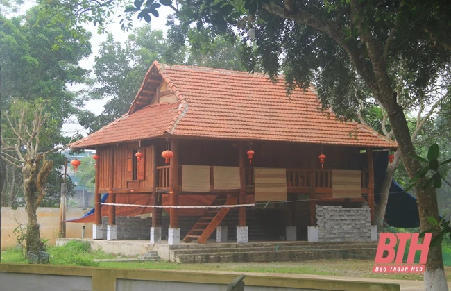 Kiến nghị kiểm điểm, làm rõ trách nhiệm trong việc xây dựng nhà sàn trái phép tại di tích đền Khe Rồng (Như Thanh)