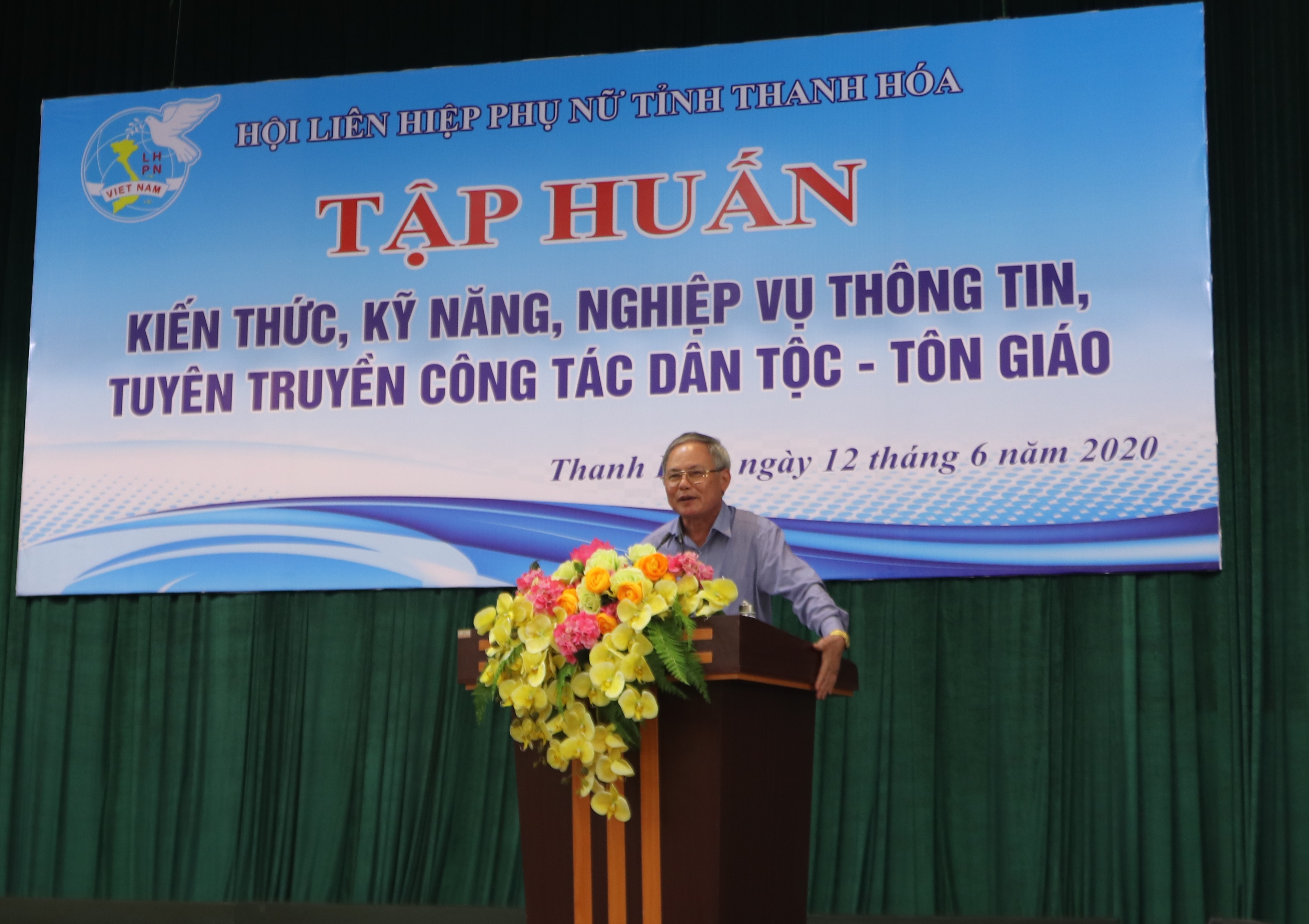 Bồi dưỡng kiến thức, kỹ năng, nghiệp vụ thông tin tuyên truyền công tác dân tộc - tôn giáo