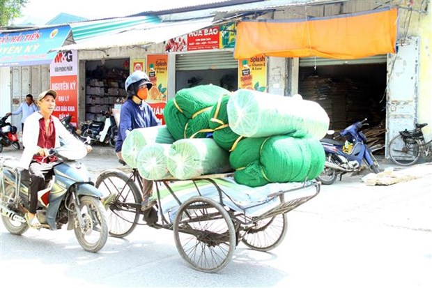 Bắc Bộ và Trung Bộ tiếp tục nắng nóng gay gắt, có nơi trên 39 độ C