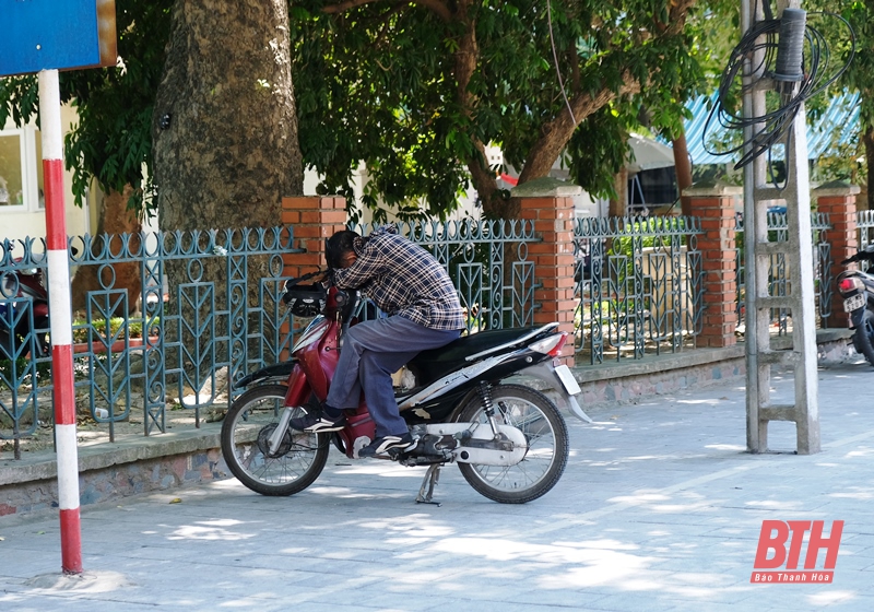 Muôn kiểu... tránh nắng