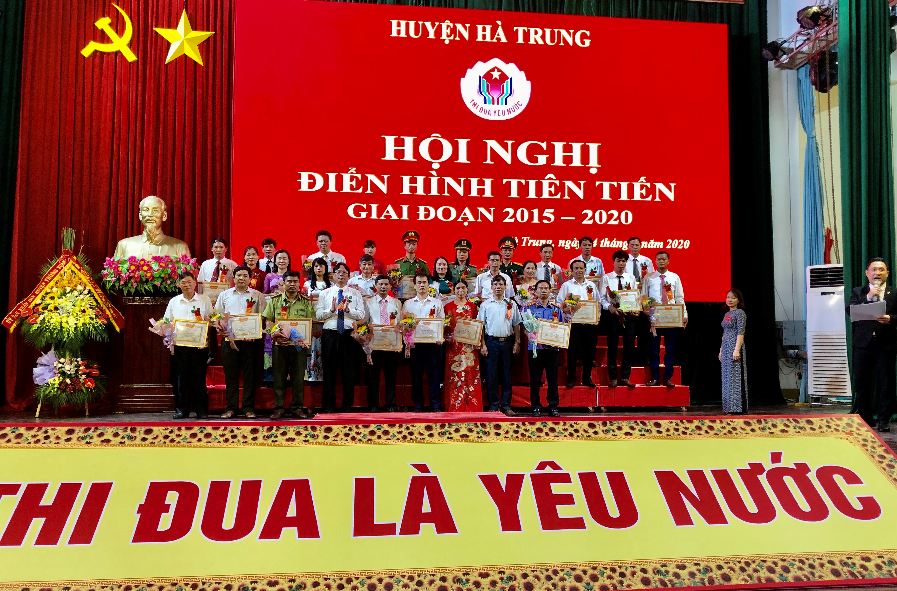 Huyện Hà Trung biểu dương điển hình tiên tiến giai đoạn 2015-2020