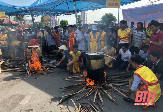 Lễ hội bánh chưng – bánh giầy TP Sầm Sơn năm 2020