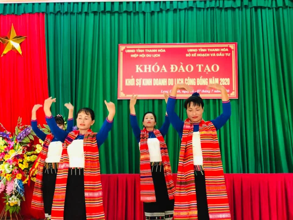 Đào tạo khởi sự kinh doanh du lịch cộng đồng tại các huyện Lang Chánh, Bá Thước, Quan Sơn