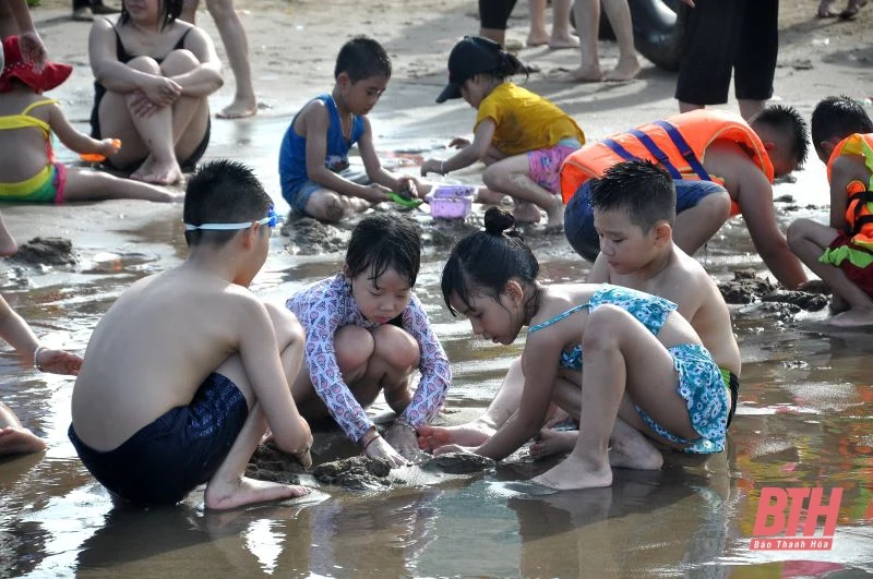 Về xứ Thanh, lên rừng xuống biển “giải nhiệt” ngày cuối tuần