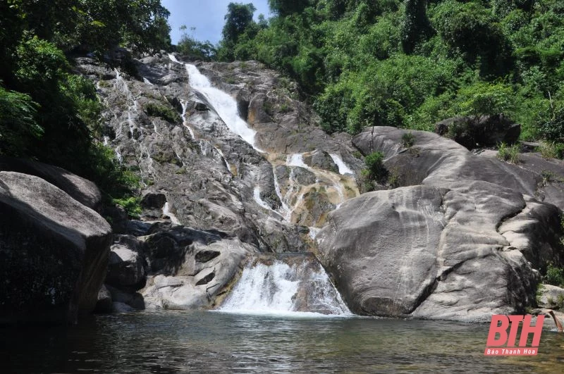 Về xứ Thanh, lên rừng xuống biển “giải nhiệt” ngày cuối tuần