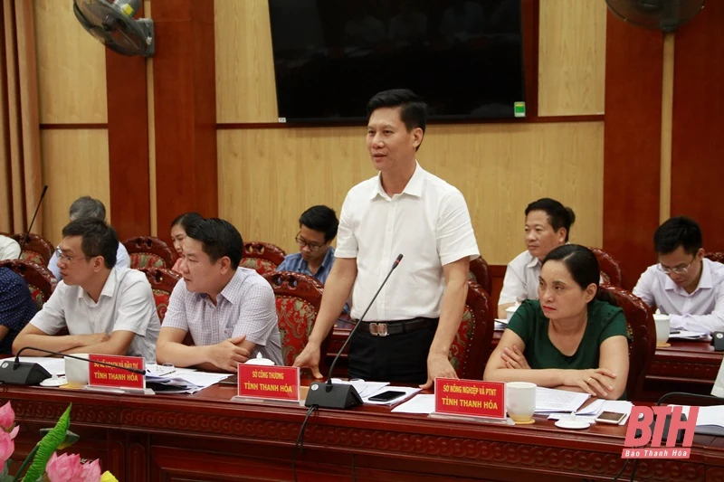Giám sát việc thực hiện chính sách và pháp luật trong bảo vệ môi trường và ứng phó với biến đổi khí hậu