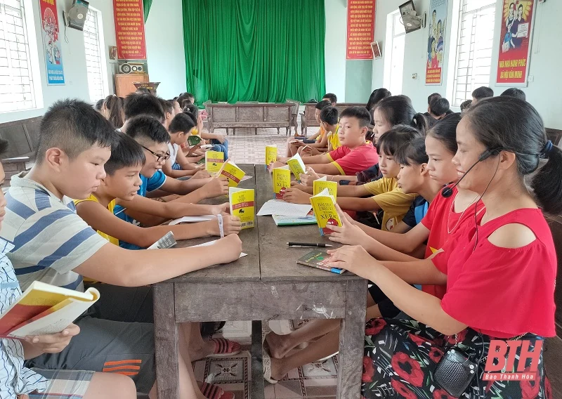 Lan tỏa tình yêu sách đến em nhỏ nơi vùng quê