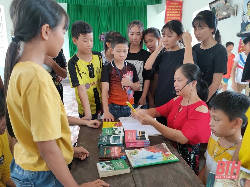 Lan tỏa tình yêu sách đến em nhỏ nơi vùng quê