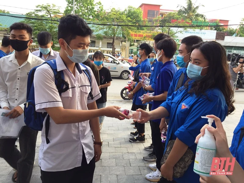 Tuổi trẻ và triết lý “sống hết mình”