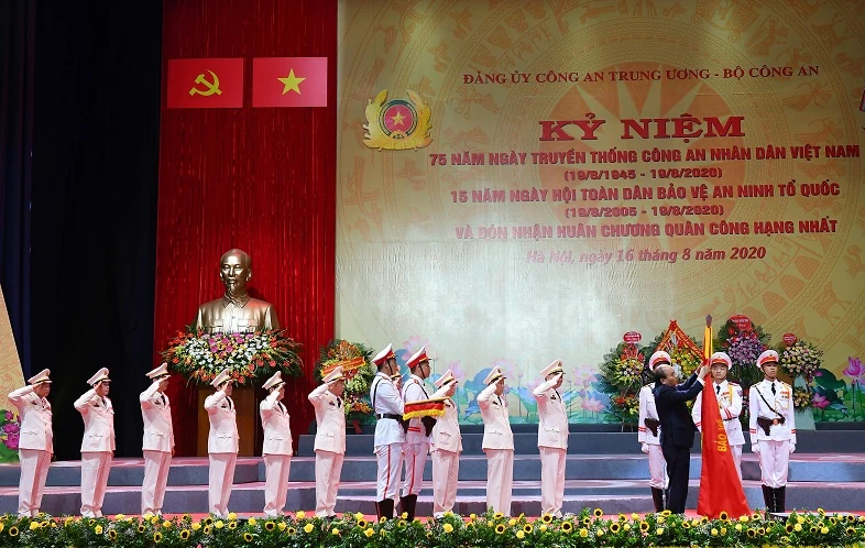 Mãi mãi xứng đáng là “thanh bảo kiếm” bảo vệ Đảng, Nhà nước, Tổ quốc và Nhân dân