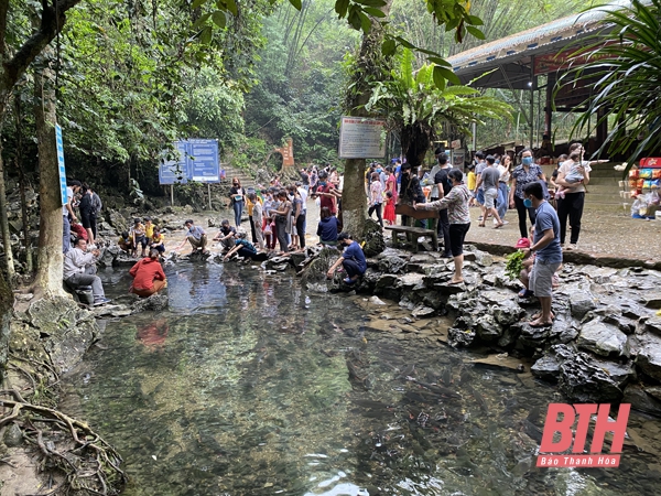 Du lịch và sự phát triển của cộng đồng