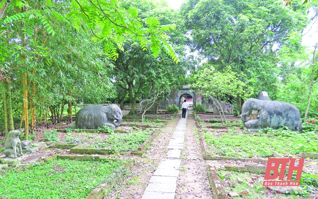 Xâm hại di tích, chuyện chưa bao giờ cũ!