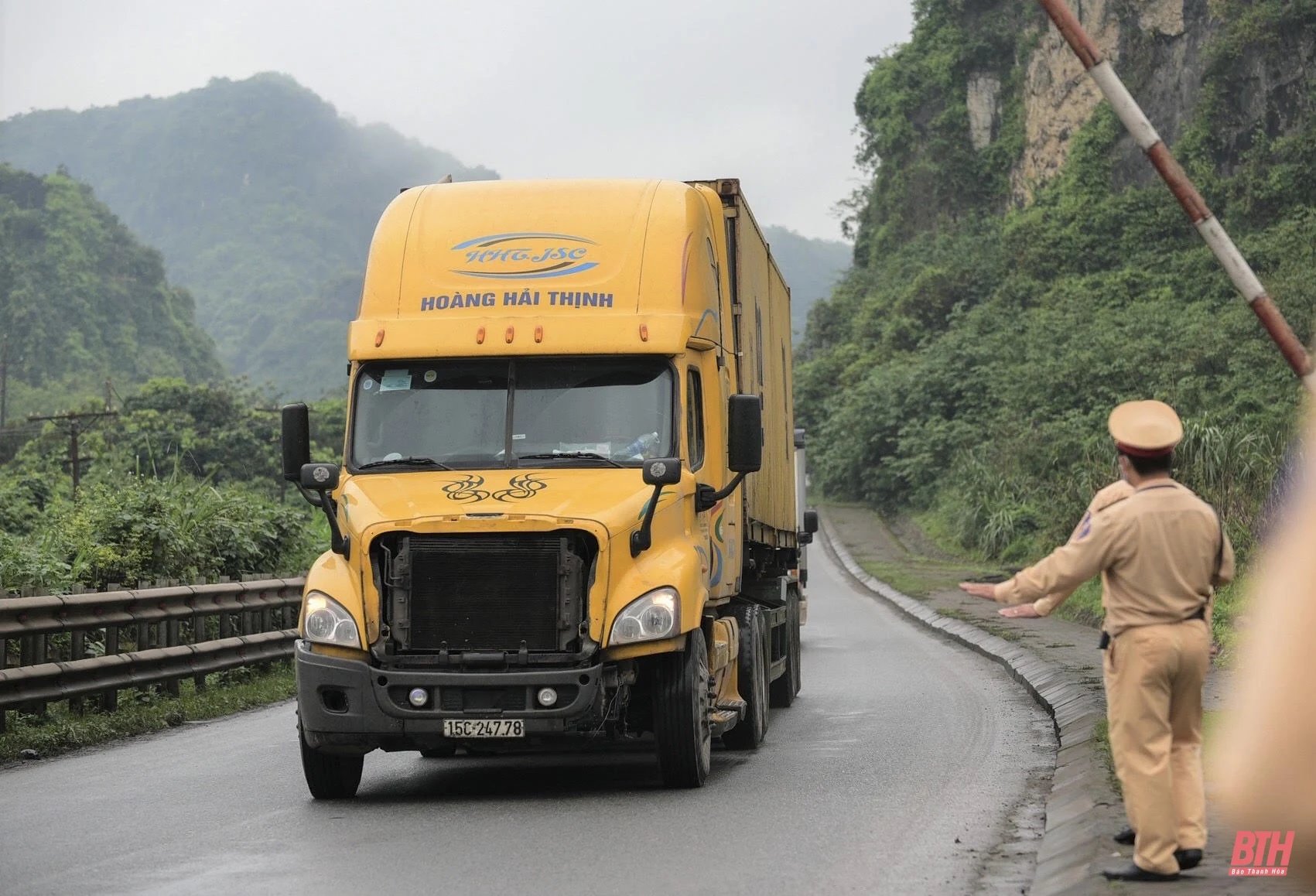 Thanh Hoá tạm dừng hoạt động các Trạm kiểm soát người và phương tiện ra vào tỉnh