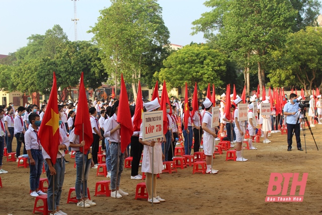 Hơn 21.000 học sinh huyện Vĩnh Lộc bước vào năm học mới