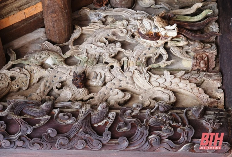 Độc đáo đình cổ Phú Điền