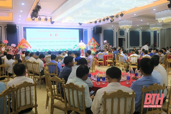 Huyện Hoằng Hóa tôn vinh doanh nghiệp - doanh nhân tiêu biểu năm 2020