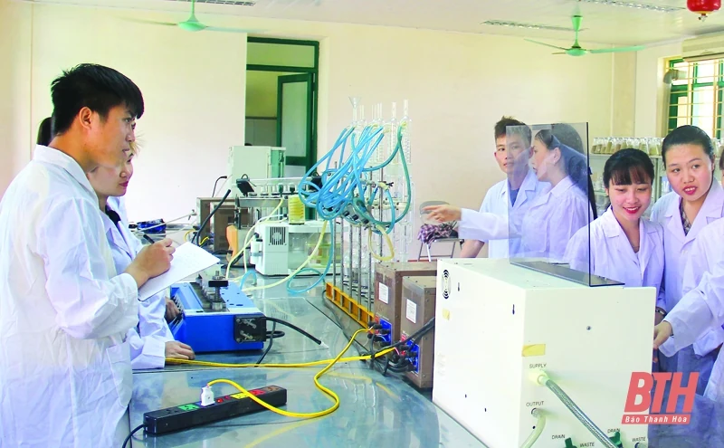 Kết quả thực hiện 5 chương trình trọng tâm, 4 khâu đột phá