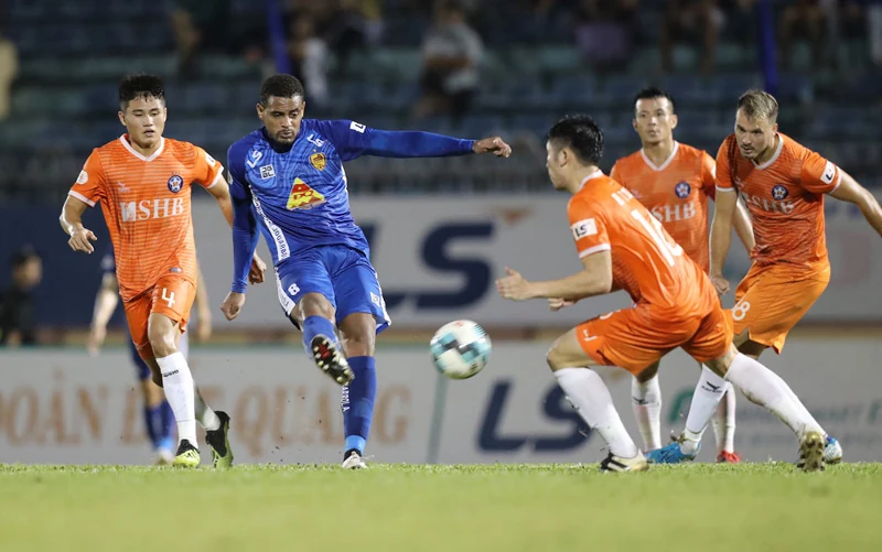 CLB Thanh Hóa chiêu mộ ngoại binh Paulo Pinto