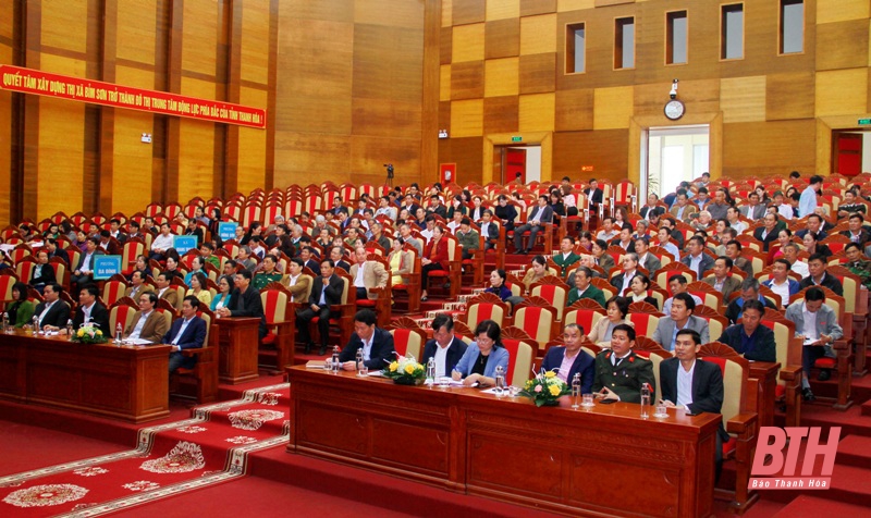 Phó Bí thư Tỉnh uỷ Đỗ Minh Tuấn tiếp xúc cử tri thị xã Bỉm Sơn
