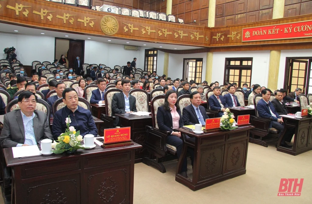 Tiếp tục thể chế hóa cơ chế “Đảng lãnh đạo, Nhà nước quản lý, Nhân dân làm chủ” và phương châm “Dân biết, dân bàn, dân làm, dân kiểm tra”