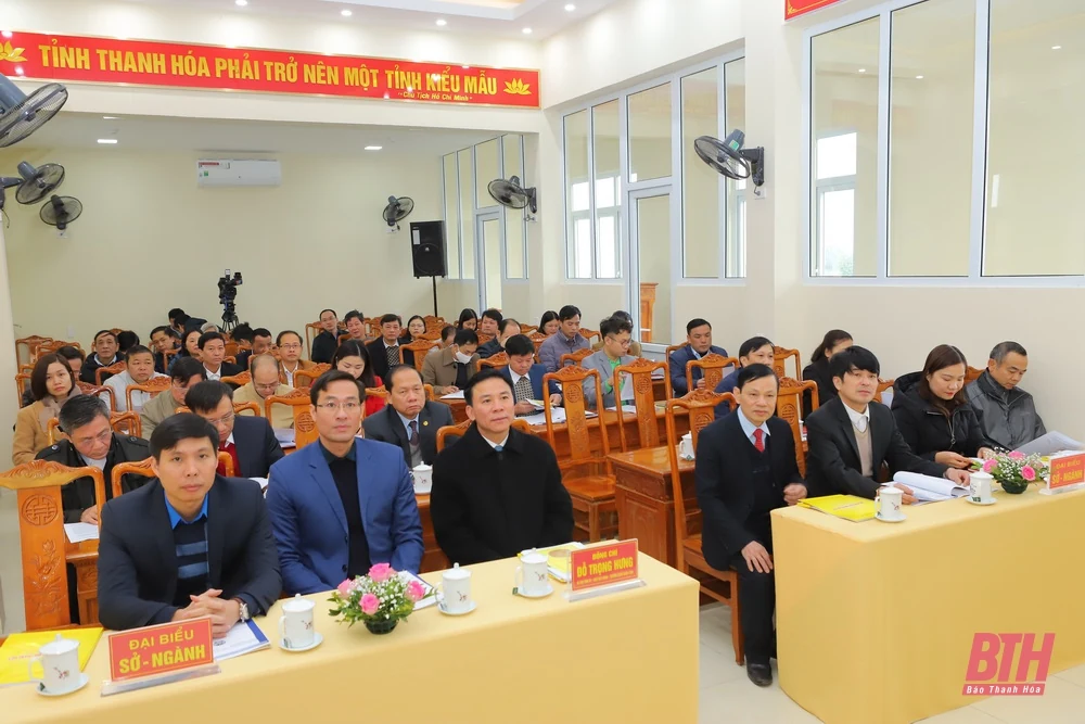 Xây dựng tổ chức Hội các cấp vững mạnh, là chỗ dựa tin cậy của nông dân