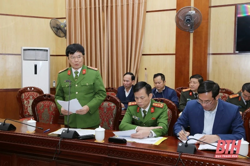 Chủ tịch và Phó Chủ tịch UBND tỉnh cho ý kiến vào dự thảo 2 Đề án về lĩnh vực an ninh - trật tự