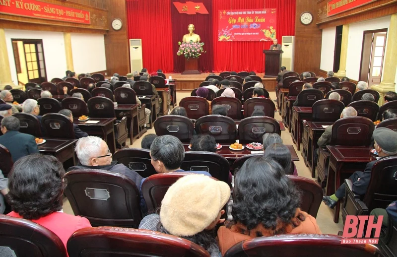Thường trực Tỉnh ủy gặp mặt cán bộ hưu trí cơ quan Tỉnh ủy nhân dịp Tết Nguyên đán Tân Sửu 2021