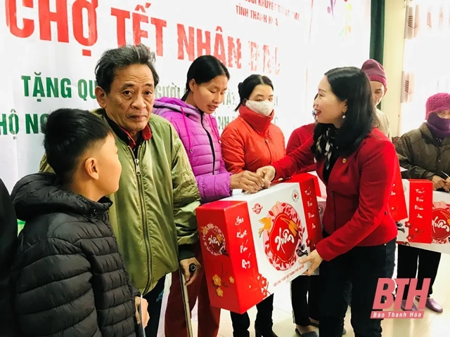 Ấm áp Chợ tết nhân đạo tại huyện Hậu Lộc