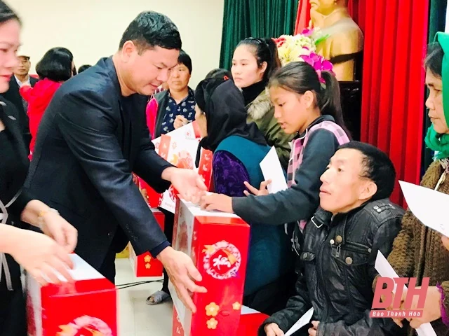 Ấm áp Chợ tết nhân đạo tại huyện Hậu Lộc