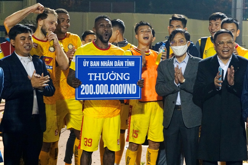 Đông Á Thanh Hoá “đè bẹp” Nam Định: “Tỷ số đã nói lên tất cả”