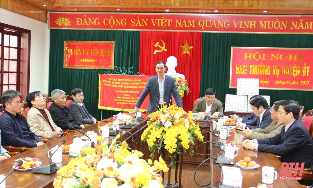 Phó Bí thư Tỉnh ủy Trịnh Tuấn Sinh kiểm tra tình hình sản xuất và đời sống Nhân dân tại huyện Yên Định