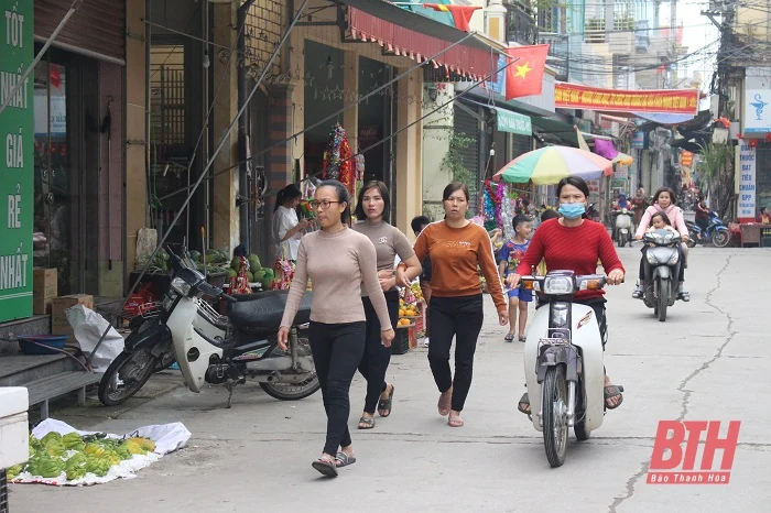 Khó khăn trong kiểm soát dịch, bệnh ở xã miền biển có mật độ dân số đông nhất tỉnh