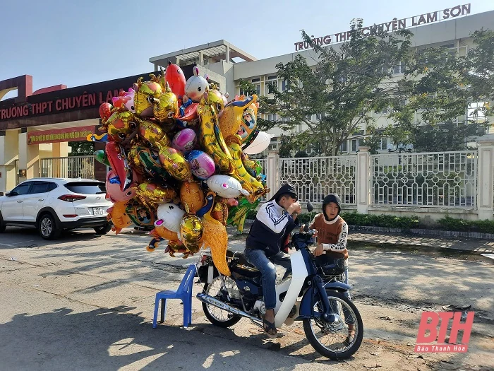 Mưu sinh chiều 30 Tết