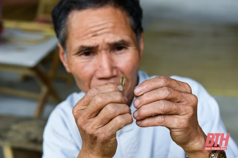 Người “giữ hồn” khèn bè dân tộc Thái ở Mường Lát