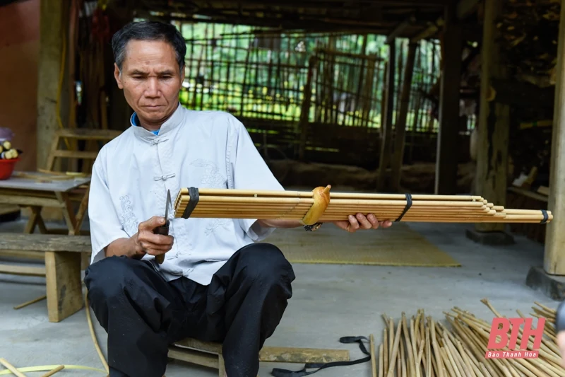 Người “giữ hồn” khèn bè dân tộc Thái ở Mường Lát