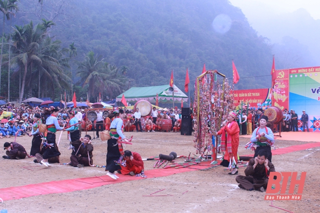 Nâng cao chất và lượng trong phong trào văn hóa, văn nghệ quần chúng