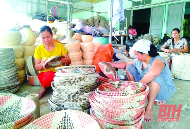 Đẩy mạnh phát triển làng nghề
