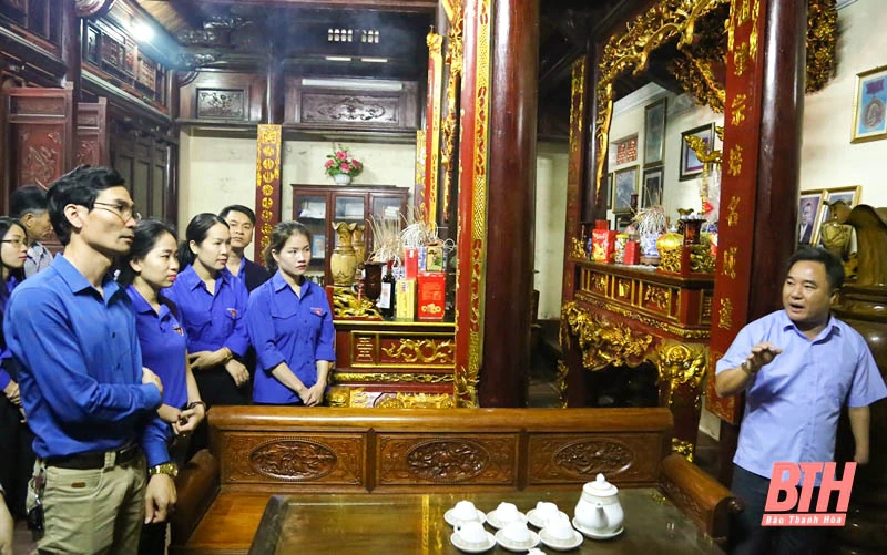 Đoàn Thanh niên Báo Thanh Hóa tổ chức hoạt động tình nguyện tại huyện Hậu Lộc