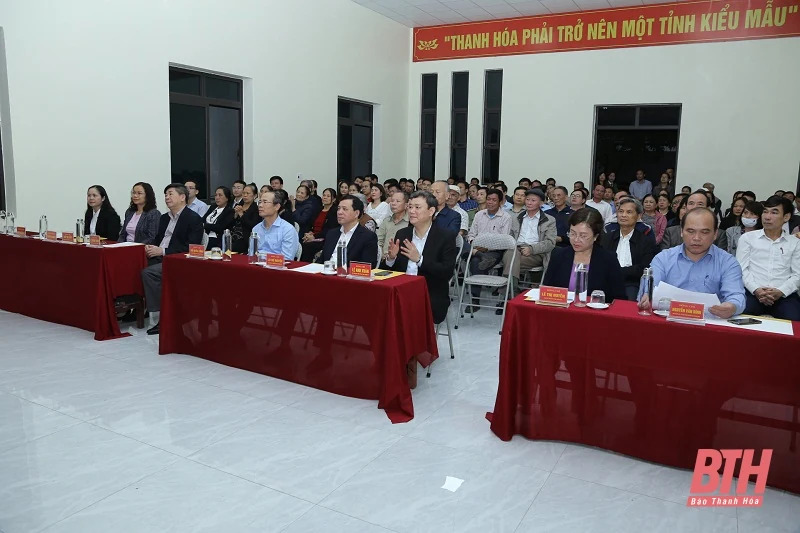 Lấy ý kiến nhận xét của cử tri nơi cư trú đối với ứng cử viên đại biểu Quốc hội khóa XV và đại biểu HĐND các cấp, nhiệm kỳ 2021- 2026