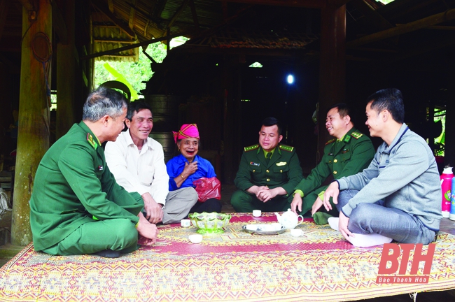 Xây “thành trì” lòng dân trên tuyến biên giới, hải đảo