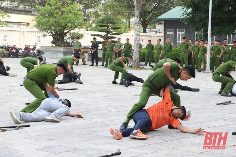 Bế mạc lớp tập huấn võ thuật nâng cao trong Công an Thanh Hóa