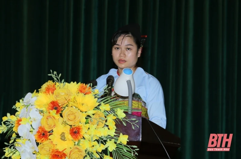 Phó Bí thư Thường trực Tỉnh ủy Lại Thế Nguyên và các ứng cử viên đại biểu Quốc hội khóa XV tiếp xúc cử tri tại đơn vị bầu cử số 5