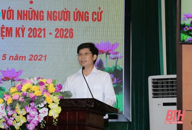 Phó Bí thư Thường trực Tỉnh ủy Lại Thế Nguyên và các ứng cử viên đại biểu Quốc hội khóa XV tiếp xúc cử tri tại đơn vị bầu cử số 5