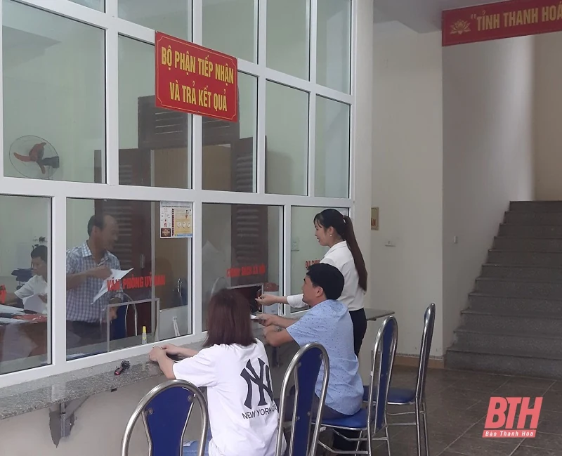 Thị trấn Cành Nàng đẩy mạnh cải cách hành chính