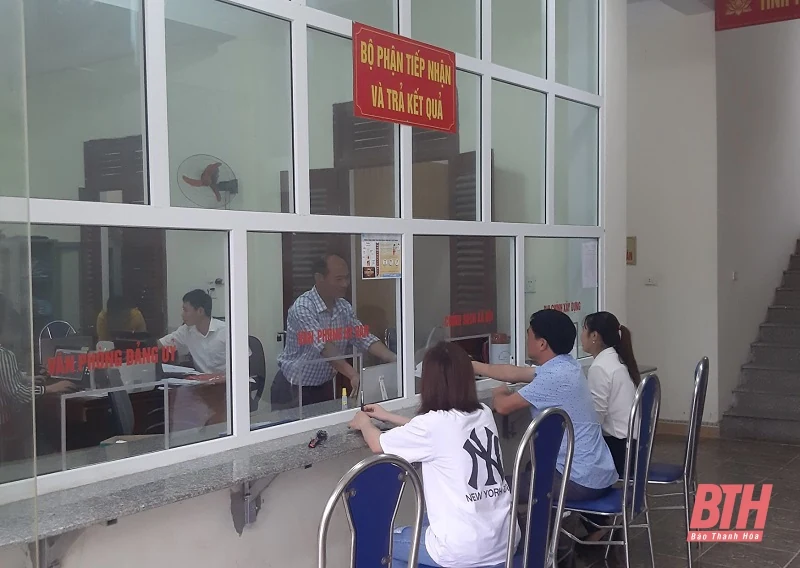 Thị trấn Cành Nàng đẩy mạnh cải cách hành chính