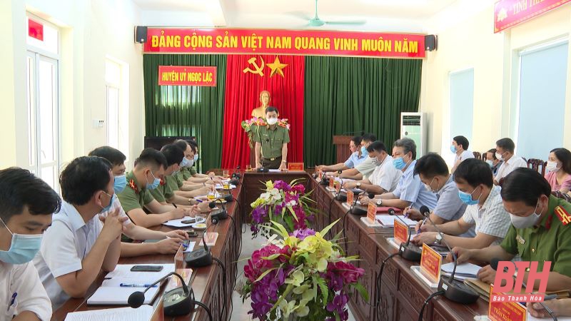 Thiếu tướng Trần Phú Hà, Giám đốc Công an tỉnh kiểm tra công tác phòng, chống dịch COVID-19 tại huyện Ngọc Lặc