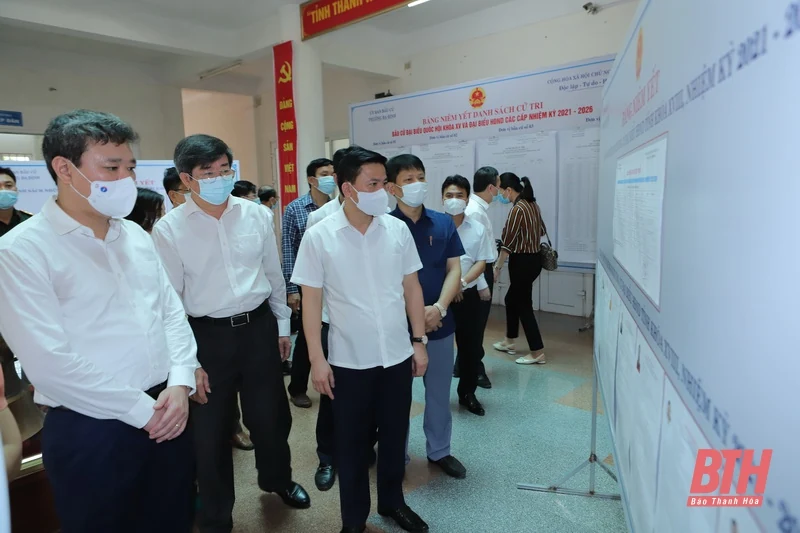 Đồng chí Bí thư Tỉnh ủy Đỗ Trọng Hưng kiểm tra, chỉ đạo công tác chuẩn bị bầu cử và phòng, chống dịch COVID-19 tại TP Thanh Hóa