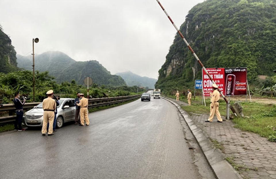 Thanh Hóa thành lập 7 chốt kiểm soát liên ngành tại các đầu mối giao thông để thực hiện các giải pháp cấp bách phòng, chống dịch COVID-19