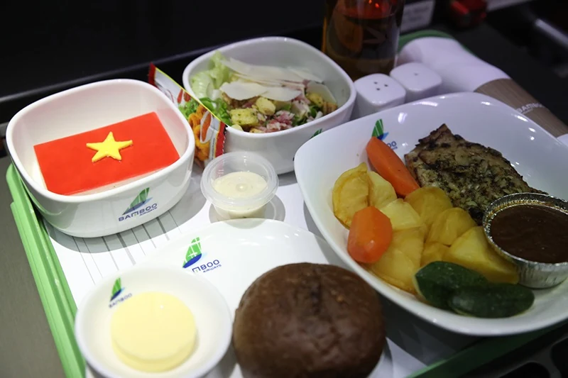 Bamboo Airways điều máy bay tối tân đón tuyển futsal Việt Nam về nước sau kỳ tích dự World Cup