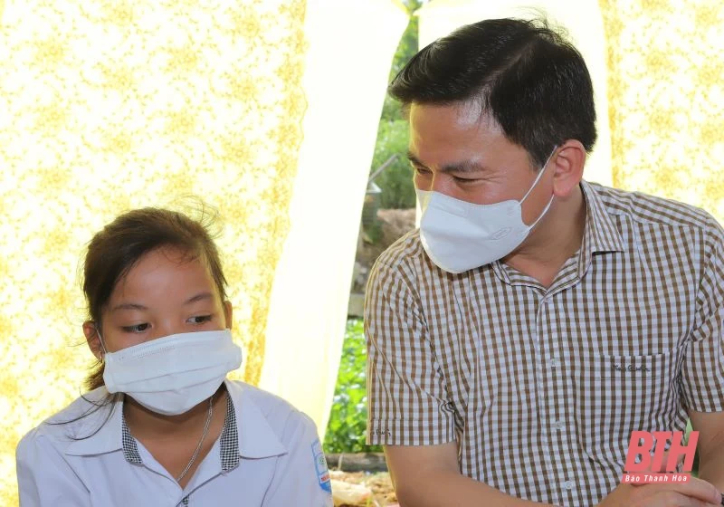 Đồng chí Bí thư Tỉnh ủy Đỗ Trọng Hưng thăm và làm việc tại huyện Triệu Sơn